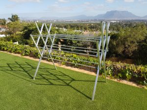 Clothing drying rack made by altimo airers with table mountain